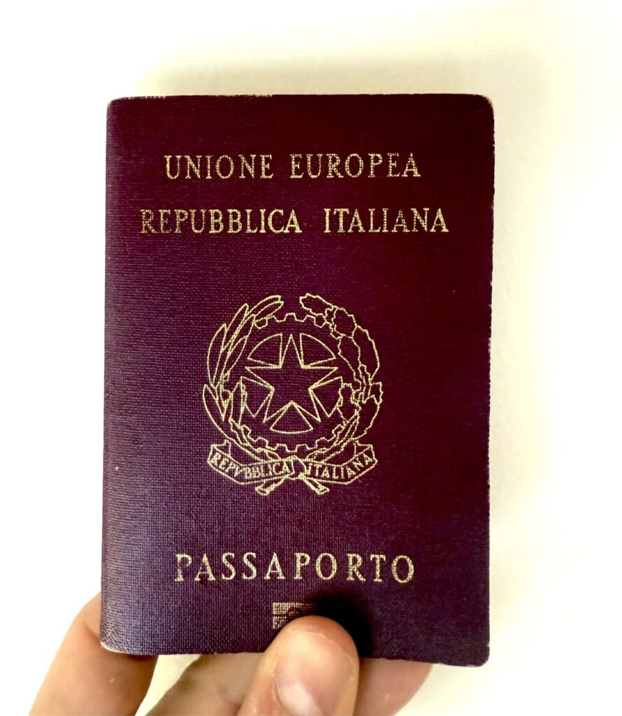 Real Italian Biometric Passport (EU Passaporto) – Secure Online Application